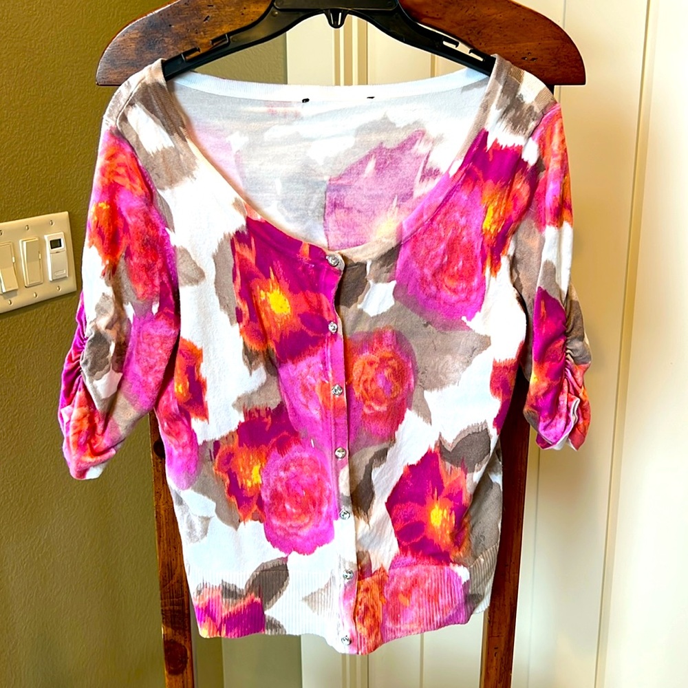 WHBM sweater with ruffled sleeve